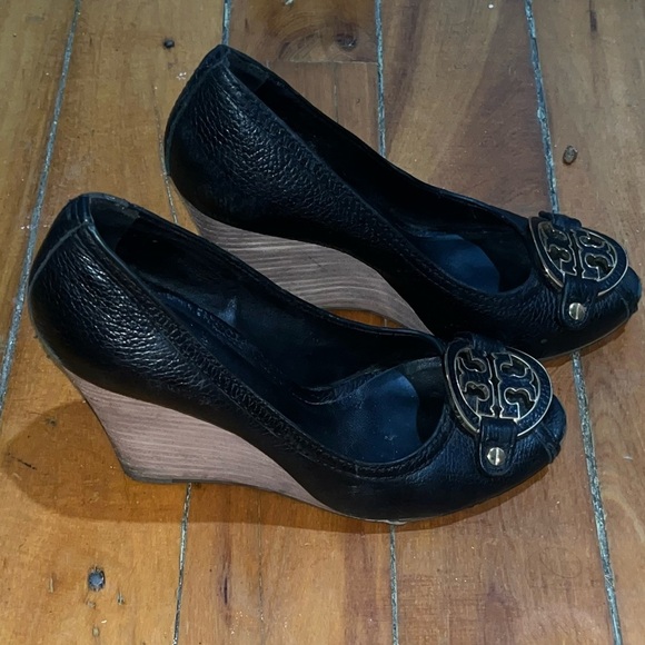Tory Burch wedge Sandals size 6.5 - Picture 1 of 4